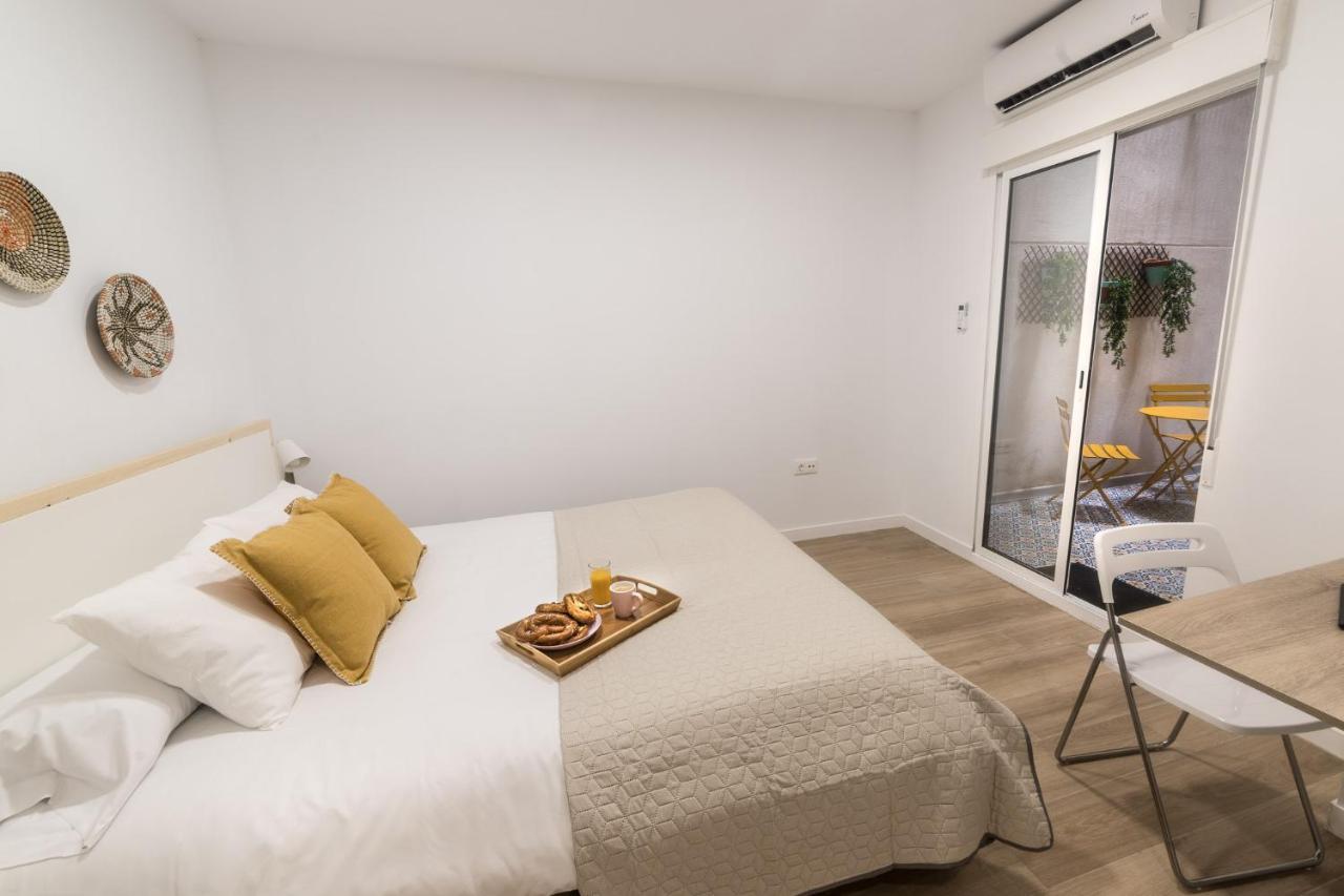 Moonkey - Apto. Albéniz, con acogedor patio Alicante Esterno foto